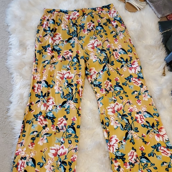 Pants - High Waist Floral Pants
